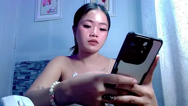 Snapshot of sapphire_amora chatting on October 2025 02:40:01 PM sapphire amora online show from October 2025 02:40:01 PM