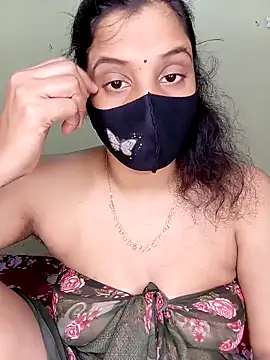 Rose-luckey online show from November 2025 06:30:01 PM