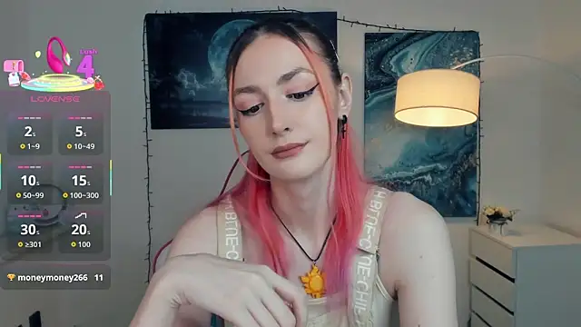 Snapshot of EasterBlink chatting on October 2025 11:00:01 AM EasterBlink online show from October 2025 11:00:01 AM