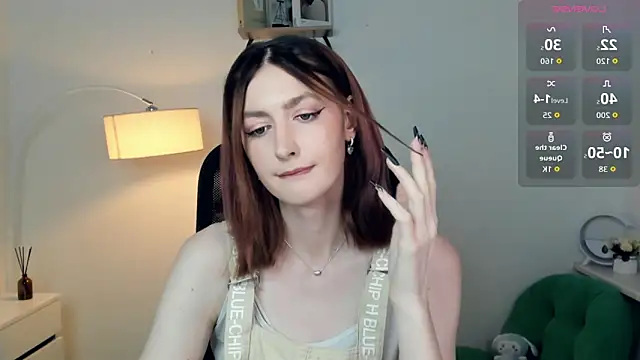 Snapshot of EasterBlink chatting on November 2025 12:26:01 PM EasterBlink online show from November 2025 12:26:01 PM