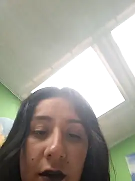 CAROLINE  07 online show from November 2025 06:43:02 PM