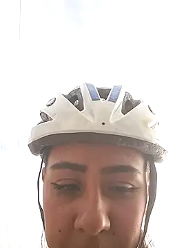 CAROLINE  07 online show from March 2026 12:24:02 PM