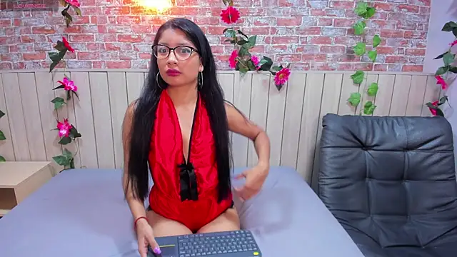 MelanyWayne  online show from December 2025 06:36:02 PM