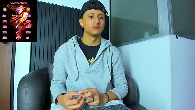  Leohot  online show from February 2026 02:56:01 AM