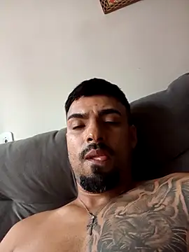 Snapshot of nnyzinho17 chatting on December 2025 05:53:01 PM nnyzinho17 online show from December 2025 05:53:01 PM