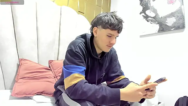 Snapshot of SEXYBOY_VC chatting on September 2025 12:07:02 PM SEXYBOY VC online show from September 2025 12:07:02 PM