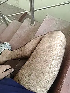 Snapshot of monty935 chatting on September 2025 05:06:02 AM monty935 online show from September 2025 05:06:02 AM