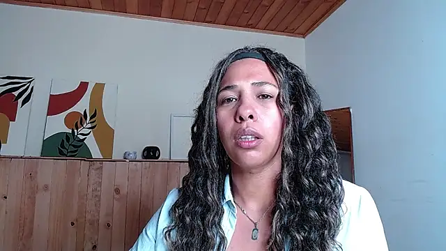 IVONNE COLLINS33 online show from October 2025 10:54:02 PM