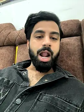 Snapshot of hottestboy03 chatting on November 2025 05:18:02 AM hottestboy03 online show from November 2025 05:18:02 AM