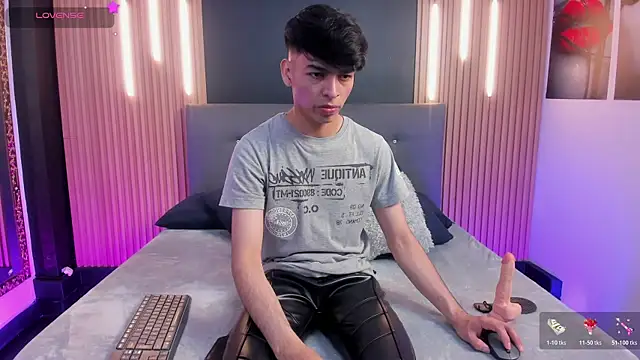 OnlyJos online show from November 2025 07:24:02 PM