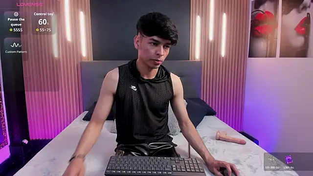 OnlyJos online show from November 2025 08:23:02 PM