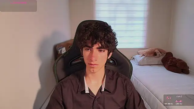 Snapshot of Nude_Boy18 chatting on June 2026 10:08:01 PM Nude Boy18 online show from June 2026 10:08:01 PM