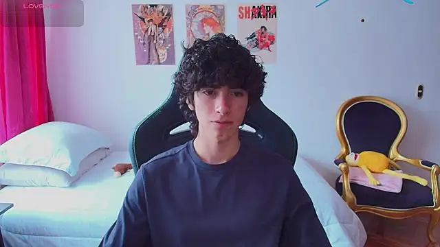 Nude Boy18 online show from July 2026 08:34:02 PM