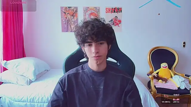 Nude Boy18 online show from July 2026 06:43:01 PM
