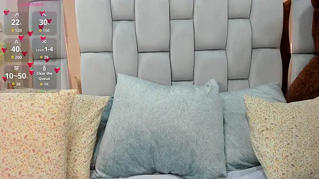 momo ayasse online show from November 2025 03:34:01 AM