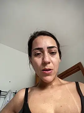 lucioliveira online show from February 2026 12:44:02 PM