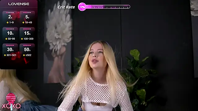 SerenaNoir online show from October 2025 02:09:02 AM