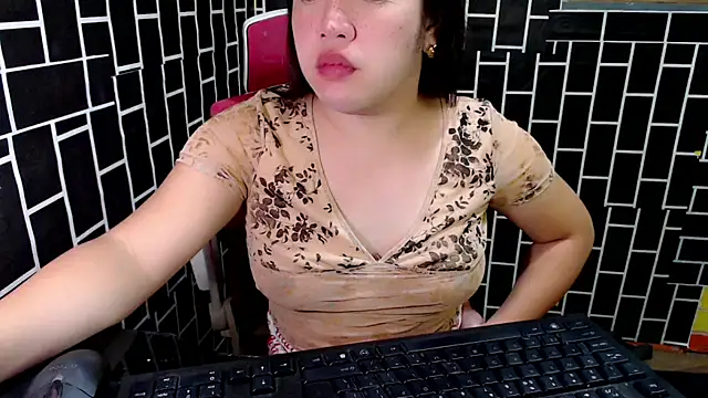 xUrDreamSlutWhore online show from September 2025 07:38:01 PM
