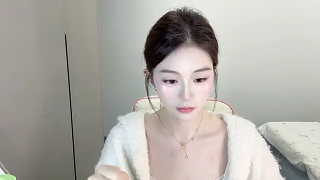 Snapshot of Cookie-oo chatting on November 2025 11:21:01 AM Cookie-oo online show from November 2025 11:21:01 AM