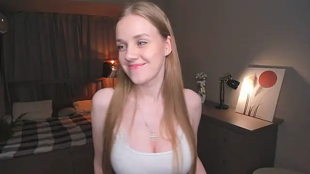 OdellaFrake online show from September 2025 07:50:01 PM