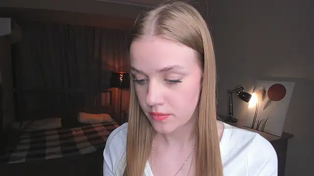 OdellaFrake online show from October 2025 07:55:01 PM