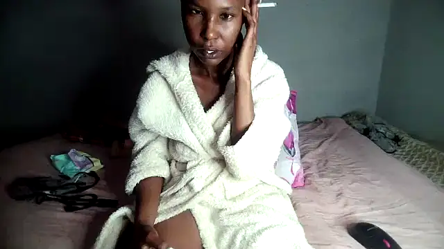 Snapshot of blueyXxX chatting on April 2026 03:24:02 AM blueyXxX online show from April 2026 03:24:02 AM