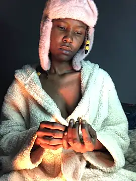 Snapshot of blueyXxX chatting on July 2026 04:41:02 AM blueyXxX online show from July 2026 04:41:02 AM