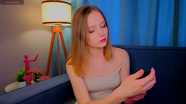 Lolisin online show from May 2026 04:03:01 PM
