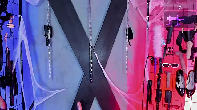 VictoryaLiah BDSM online show from October 2025 11:06:02 AM