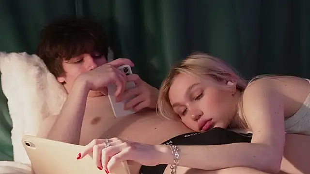 cuteleraay online show from April 2026 06:57:01 PM