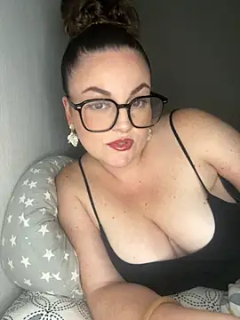 Snapshot of whitequeen_xxx chatting on September 2025 08:31:01 PM whitequeen xxx online show from September 2025 08:31:01 PM