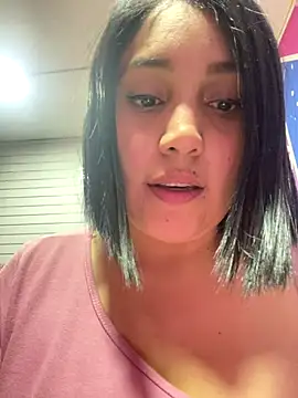 Snapshot of caroline__muller chatting on October 2025 12:19:01 AM caroline muller online show from October 2025 12:19:01 AM