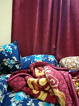 Snapshot of Hotbhabi305 chatting on February 2026 06:39:01 PM Hotbhabi305 online show from February 2026 06:39:01 PM