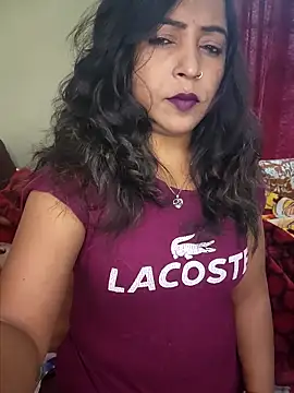 Snapshot of Hotbhabi305 chatting on February 2026 02:40:01 AM Hotbhabi305 online show from February 2026 02:40:01 AM