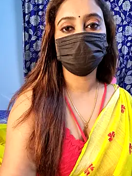 Cute-lusi online show from September 2025 06:53:02 PM