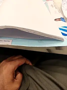 Snapshot of hotboy43339 chatting on February 2026 05:38:01 AM hotboy43339 online show from February 2026 05:38:01 AM