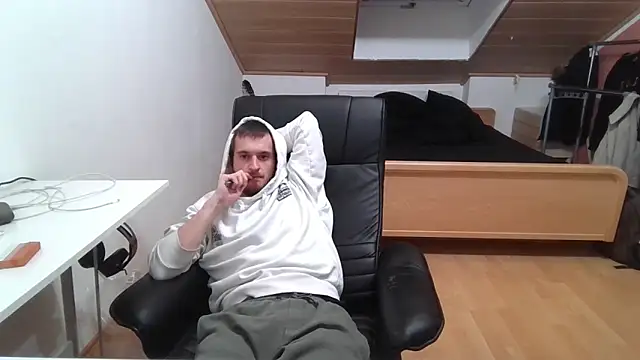 Snapshot of Bez3ybik chatting on October 2025 10:10:01 PM Bez3ybik online show from October 2025 10:10:01 PM