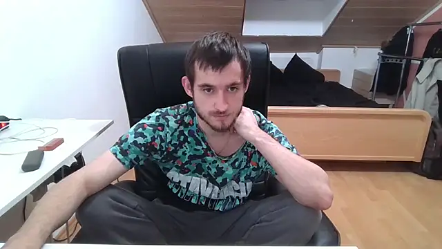 Snapshot of Bez3ybik chatting on October 2025 02:35:01 AM Bez3ybik online show from October 2025 02:35:01 AM