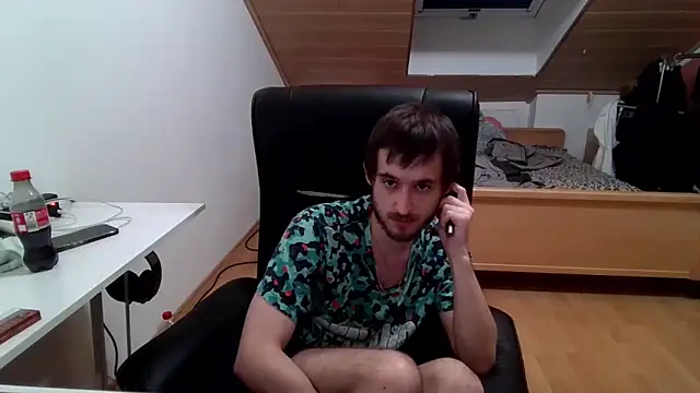 Snapshot of Bez3ybik chatting on December 2025 01:14:02 AM Bez3ybik online show from December 2025 01:14:02 AM