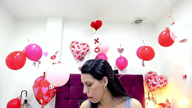 Snapshot of MashaPiink chatting on February 2026 12:34:02 PM MashaPiink online show from February 2026 12:34:02 PM