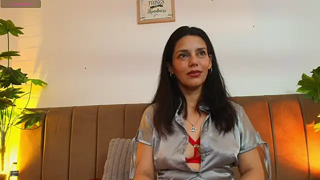 Snapshot of MashaPiink chatting on May 2026 12:55:02 PM MashaPiink online show from May 2026 12:55:02 PM