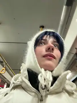 Only April online show from March 2026 04:07:02 AM