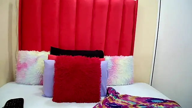 BigAssjuicy26 online show from February 2026 05:28:02 PM