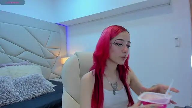 persefone 333 online show from October 2025 07:55:02 PM