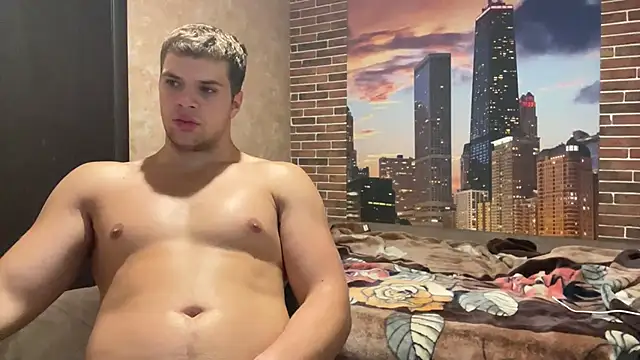 Snapshot of MusclePhantom chatting on September 2025 08:10:02 PM MusclePhantom online show from September 2025 08:10:02 PM