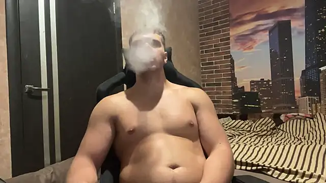 Snapshot of MusclePhantom chatting on September 2025 08:22:02 PM MusclePhantom online show from September 2025 08:22:02 PM