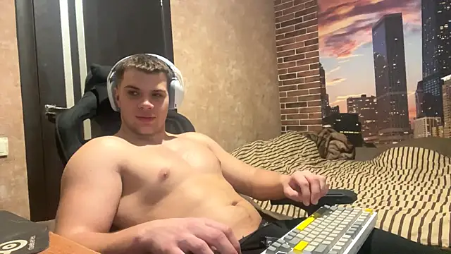 Snapshot of MusclePhantom chatting on February 2026 09:21:01 PM MusclePhantom online show from February 2026 09:21:01 PM