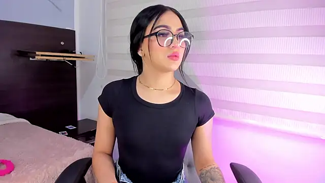 Snapshot of miss__ivyy chatting on September 2025 05:35:02 AM miss ivyy online show from September 2025 05:35:02 AM