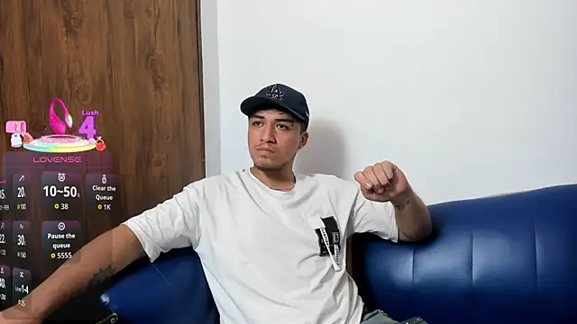 Snapshot of juanmechanic_ chatting on September 2025 08:20:02 PM juanmechanic  online show from September 2025 08:20:02 PM