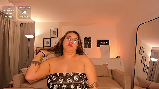 Snapshot of Laureen_se chatting on September 2025 05:30:01 AM Laureen se online show from September 2025 05:30:01 AM